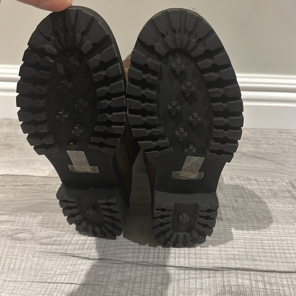 NWOB Blowfish Malibu Size 9 Boots - Picture 5 of 7